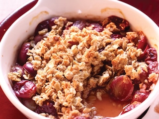 Crumble de raisin noir à la cannelle