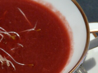 Soupe de cerises au vin rouge et gingembre