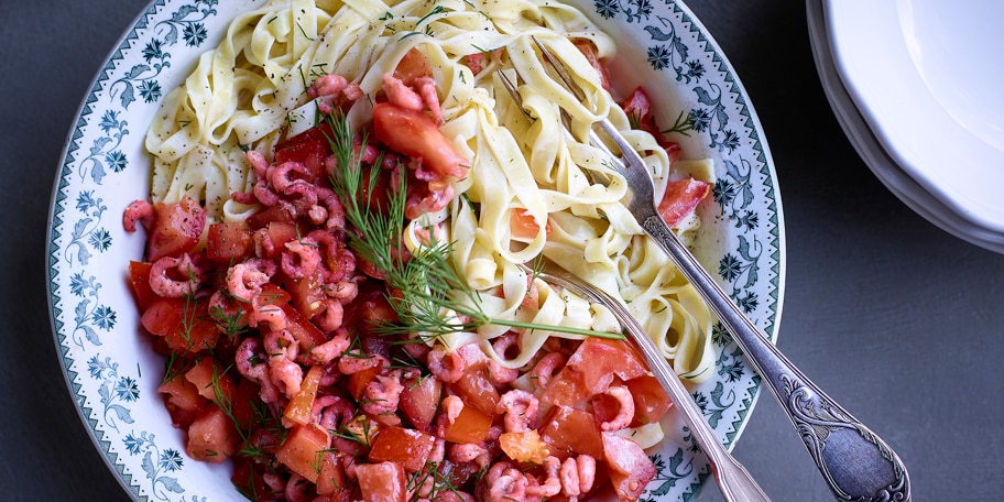 Chaud-froid de tagliatelles à la salsa de crevettes grises