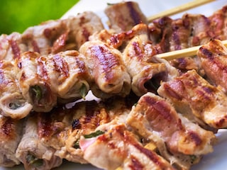 Brochettes de saltimbocca