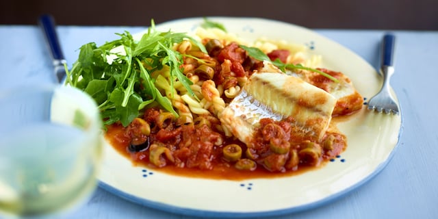 Filets de colin à la sauce tomate à l’italienne