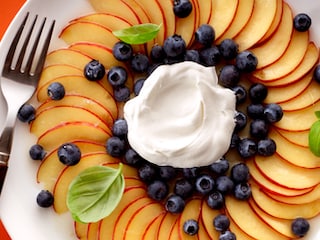 Salade de nectarines et de myrtilles