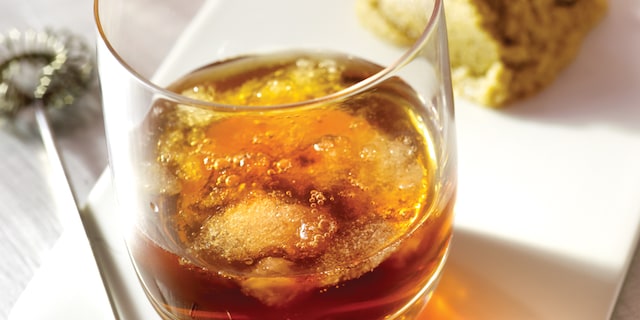 Sherry au martini rouge et angostura