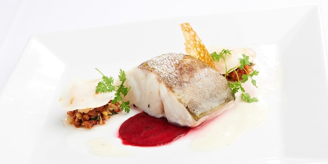 Dos de cabillaud, émulsion de cèpes, foie gras et céleri rave