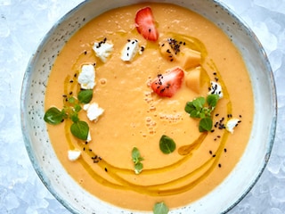 Gaspacho de melon au fromage de chèvre