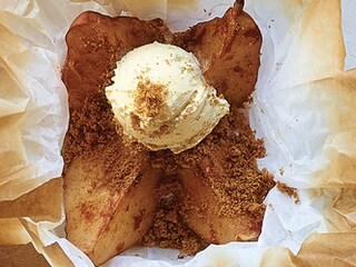 Papillot met peer en bruine rum