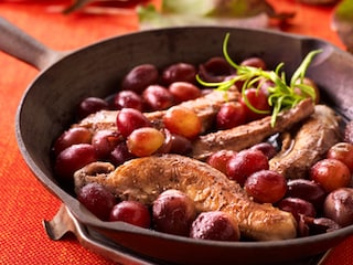 Filets de lièvre aux raisins frais