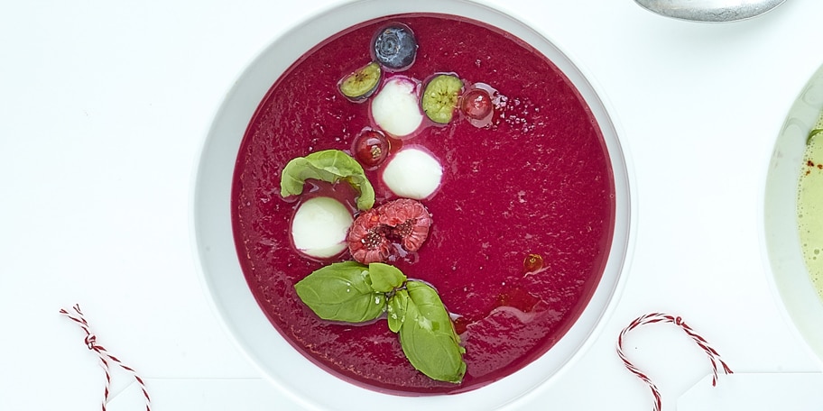 Gazpacho van rode bieten