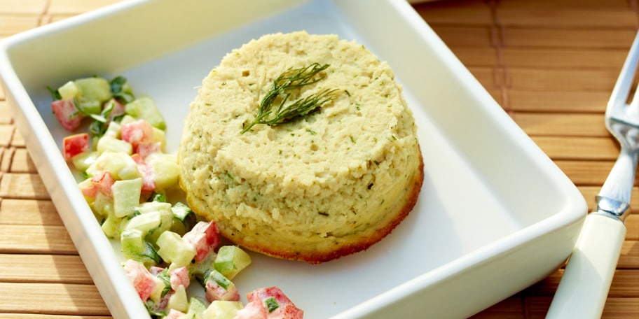 Visterrines met salsa van komkommer en tomaat