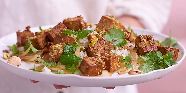 Tofu caramélisé et riz sauté