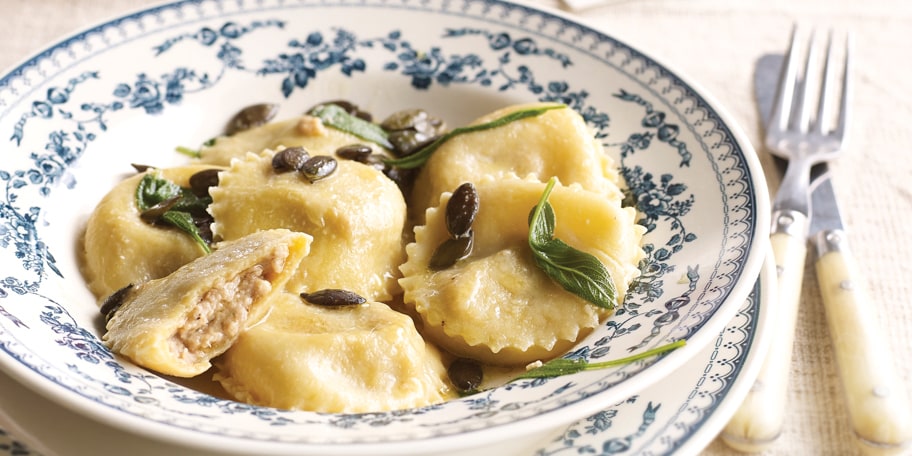 Raviolis au boudin blanc et graines de courge grillées