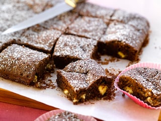 Brownies met pure en witte chocolade