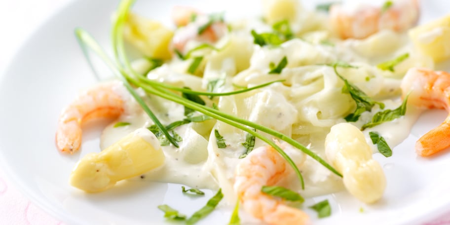 Asperge-tagliatelle met langoustines