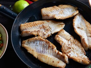 Filets de sébaste, salsa à la mangue et sauce enragée