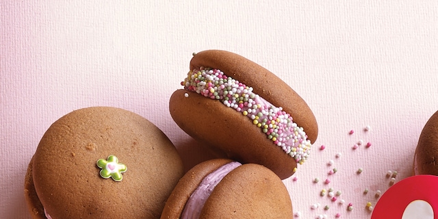 Whoopies met crème van rode vruchten