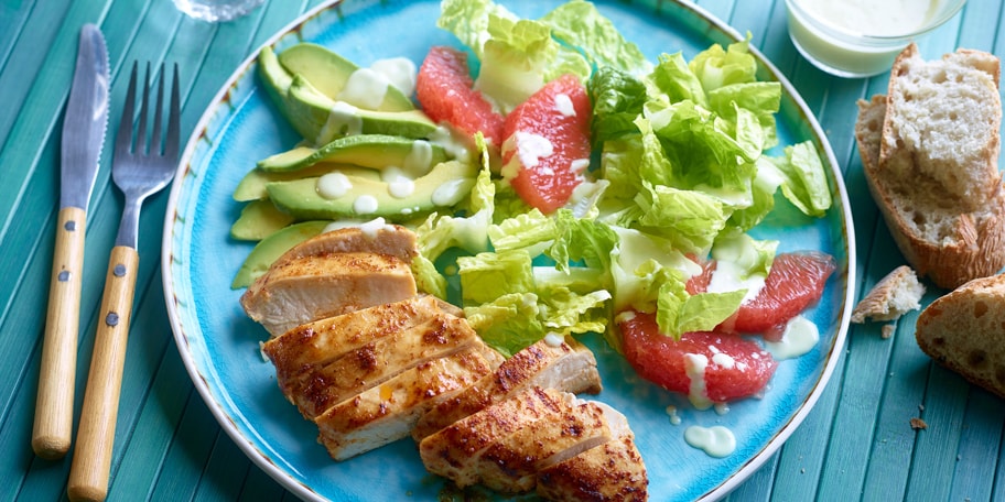 Kipfilets tex-mex en Florida salade