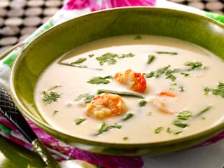 Potage de crevettes au lait de coco