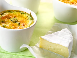 Petits flans au fromage et à la ciboulette