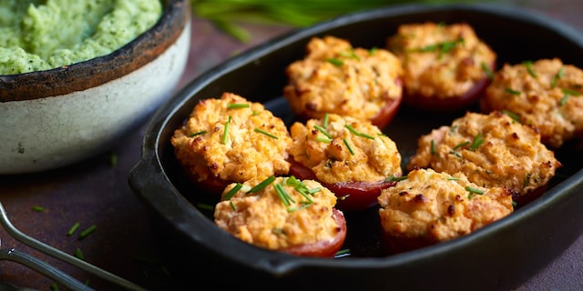 Tomates farcies au chèvre et stoemp aux brocolis