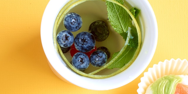 Eau aromatisée aux fruits rouges﻿