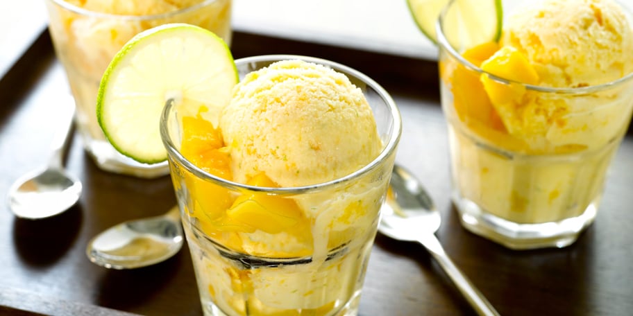 IJskoude yoghurt met mango