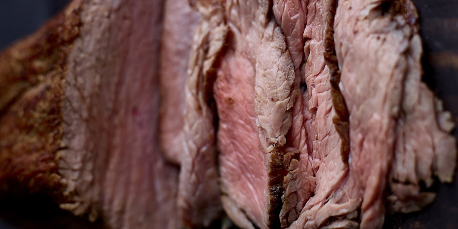 Rosbief braden op lage temperatuur