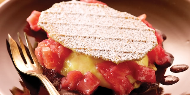 Rabarbercompote met kardemompudding