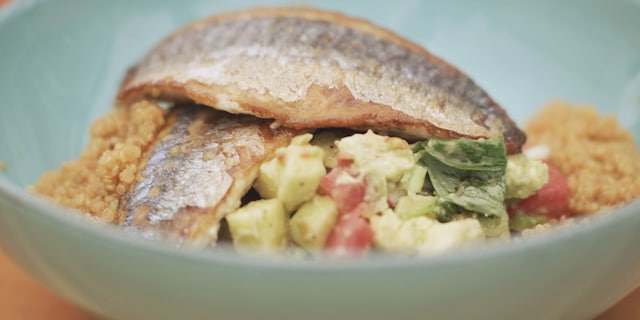 Gegrilde makreel met quinoa salade