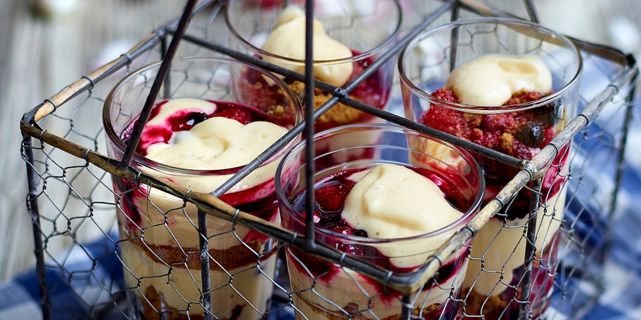 Trifle de fruits rouges, mascarpone et chocolat blanc