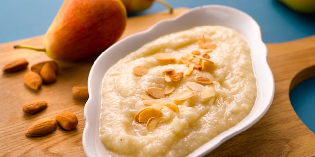 Mousseline de poires aux amandes