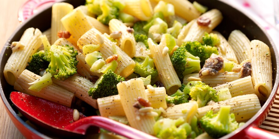 Rigatoni met broccoli en ansjovis