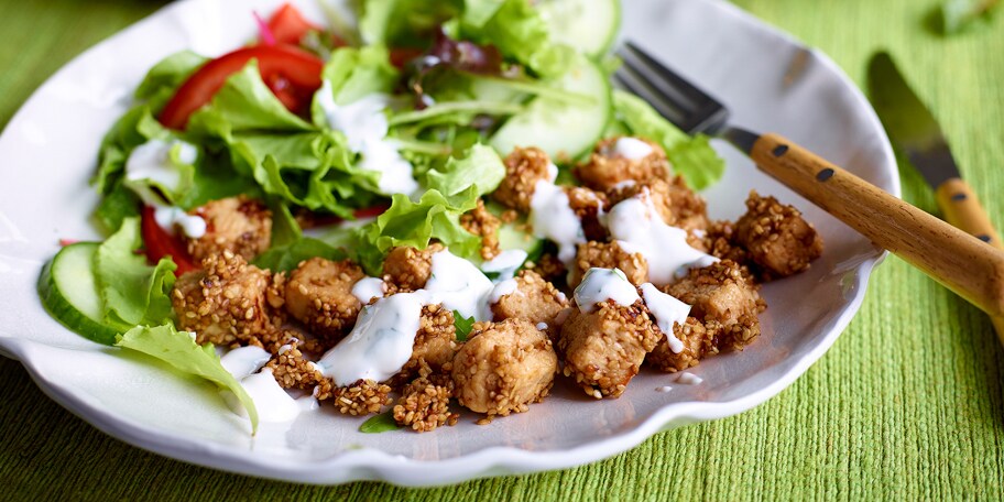 Thaise salade met Quornblokjes en yoghurtdressing