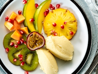 Sorbet à la piña colada et panaché de fruits exotiques