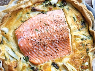 Quiche d'asperges au saumon et cresson de fontaine