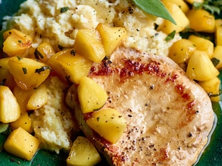 Varkensmedaillons met appels en pastinaakpuree