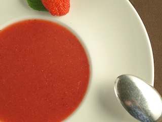 Soupe de fraises au sirop d'orgeat