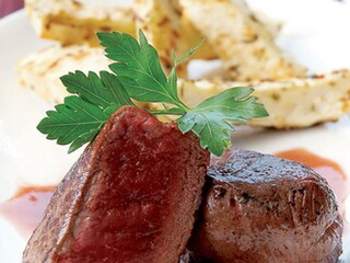 Medaillon van hinde met portosaus