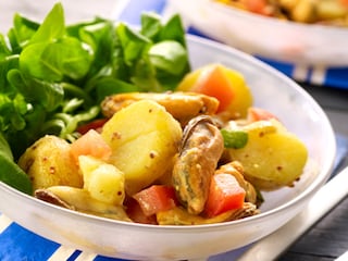 Mosselsalade met aardappelen