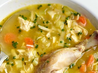 Soupe de poulet classique