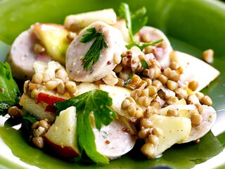 Salade de lentilles au boudin blanc, aux pommes et aux noix