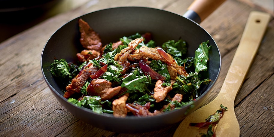 Wok de mignon de porc et kale