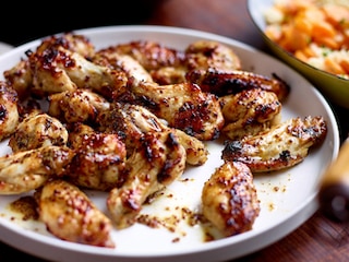 Ailes de poulet miel-moutarde et blé aux carottes