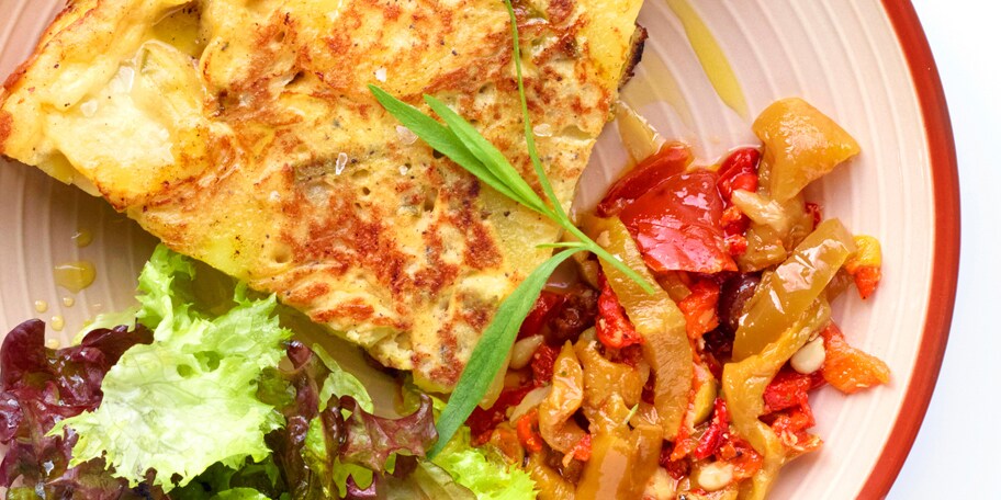 Tortilla met sluimererwten en tapenade