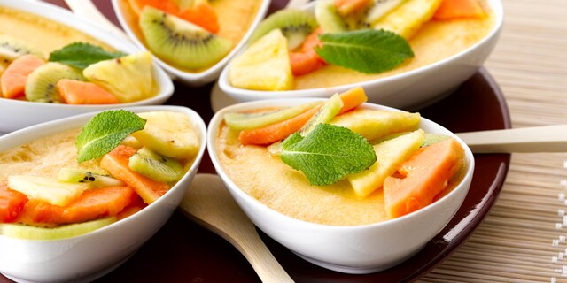 Amandelroom met exotisch fruit