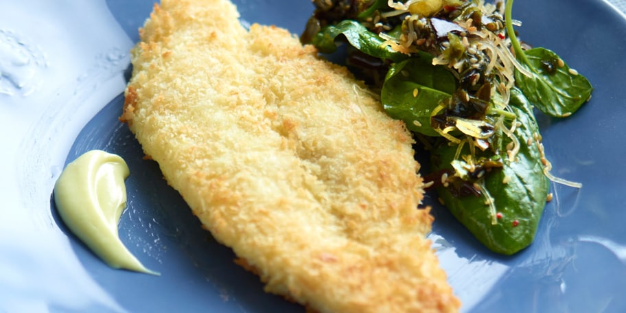 Filet de pangasius poêlé à la salade d’algues asiatiques