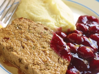 Pain de viande et purée de cerises