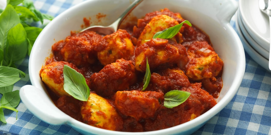 Boulettes de saumon à la sauce tomate