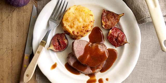 Everzwijngebraad met vijgen, saus met peperkoek