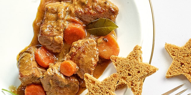 Ragout van everzwijn met peperkoek en bruin bier