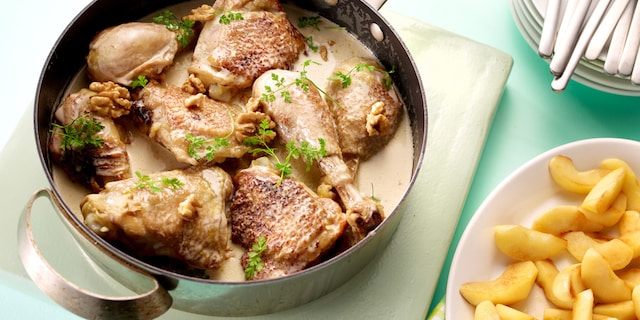 Poulet aux pommes, sauce au calvados